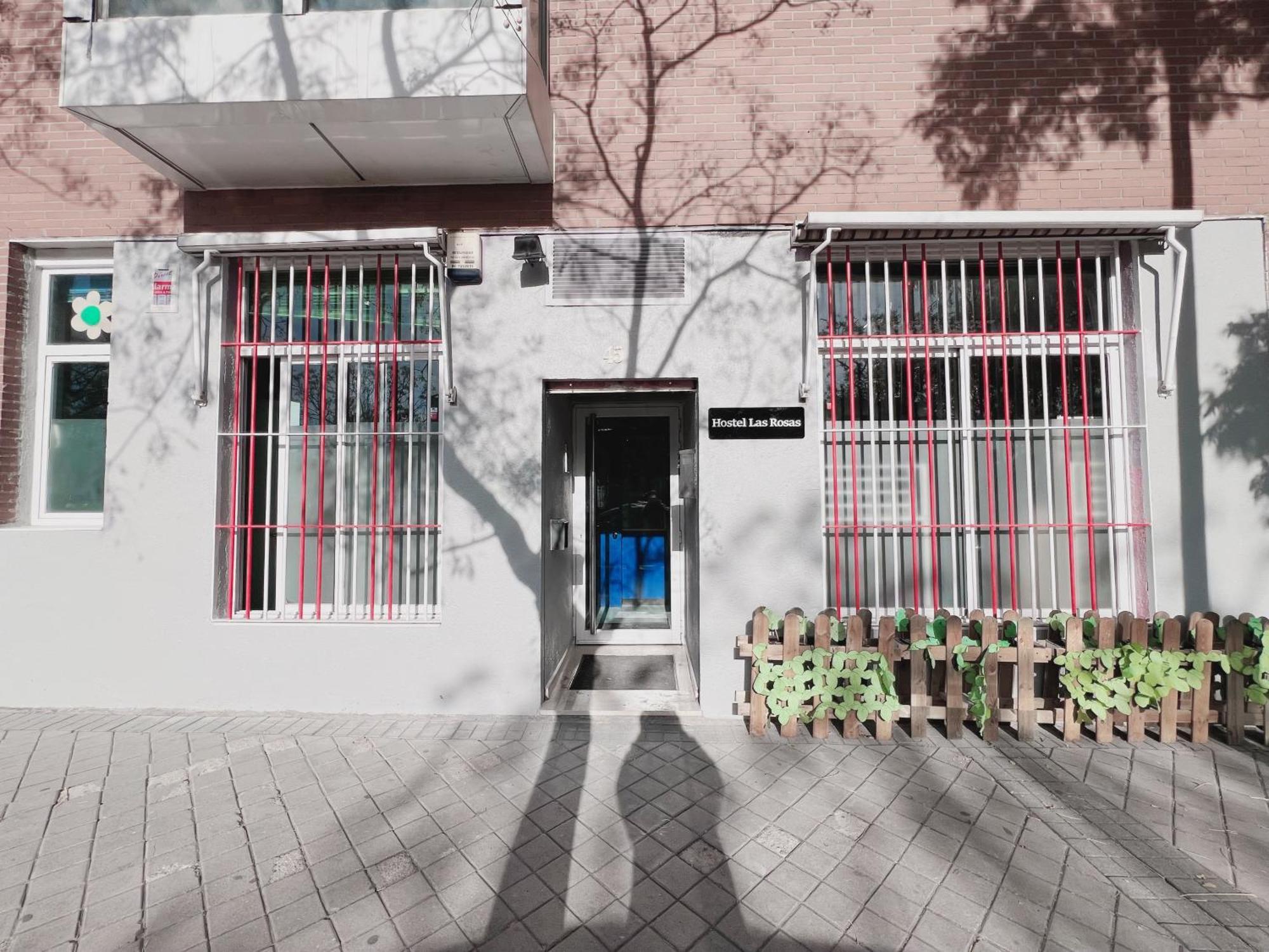 Hostel Las Rosas Madrid Exteriör bild